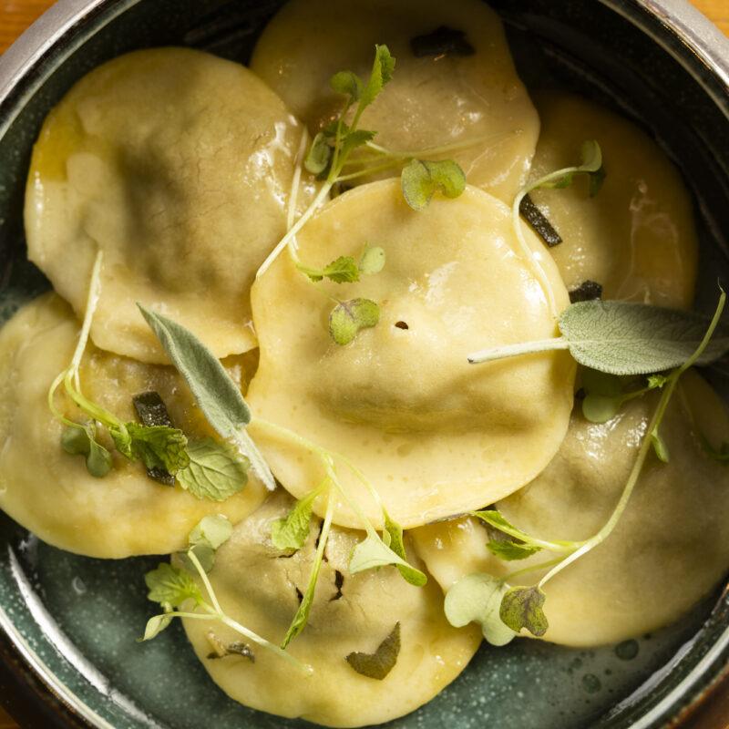 Ravioli ripieni di stracotto di Cinghiale pasta fresca ripiena con carne in Salerno Centro, pasta fatta in casa